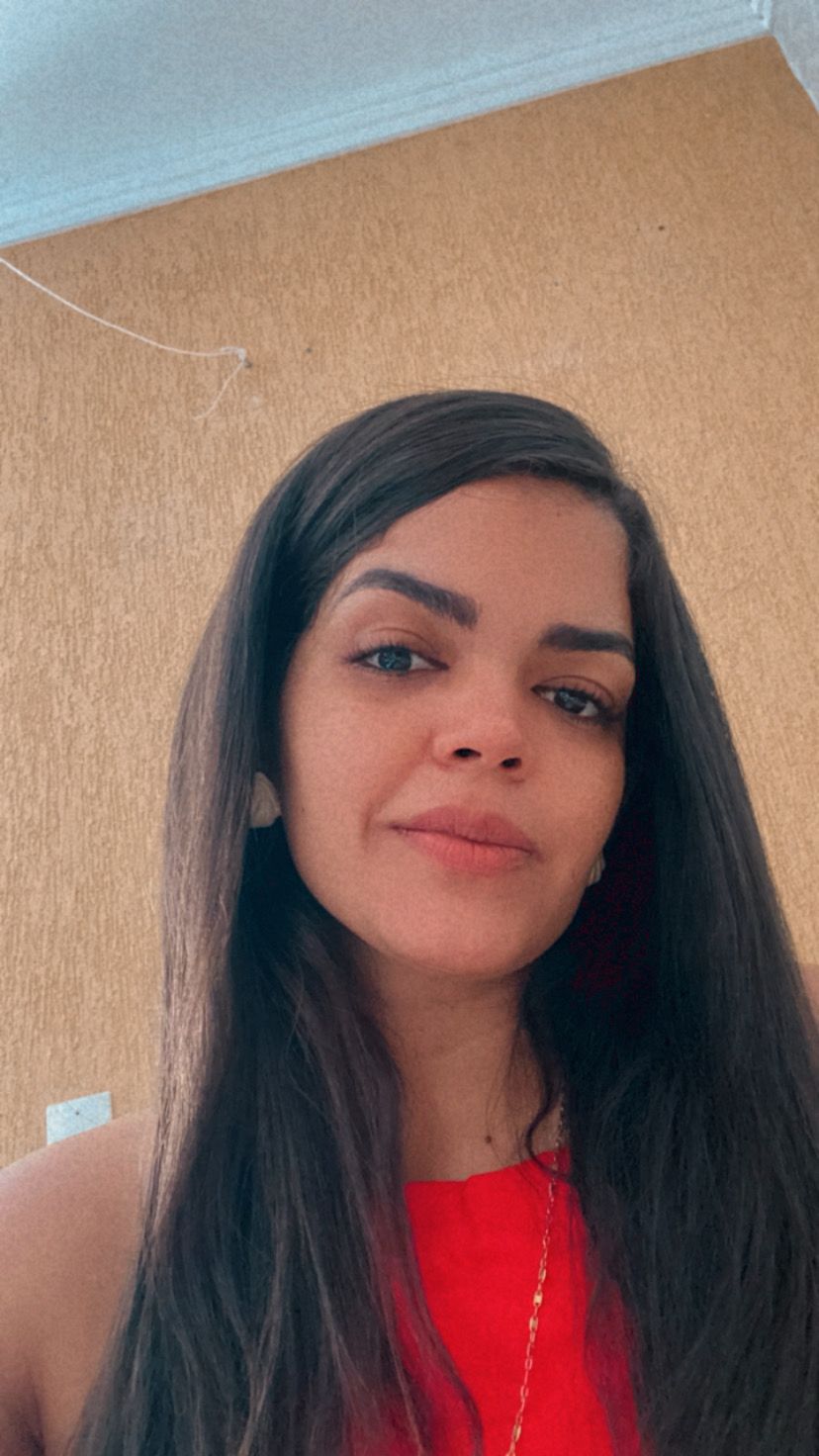 Amanda Inthurn - Consultora Imobiliária